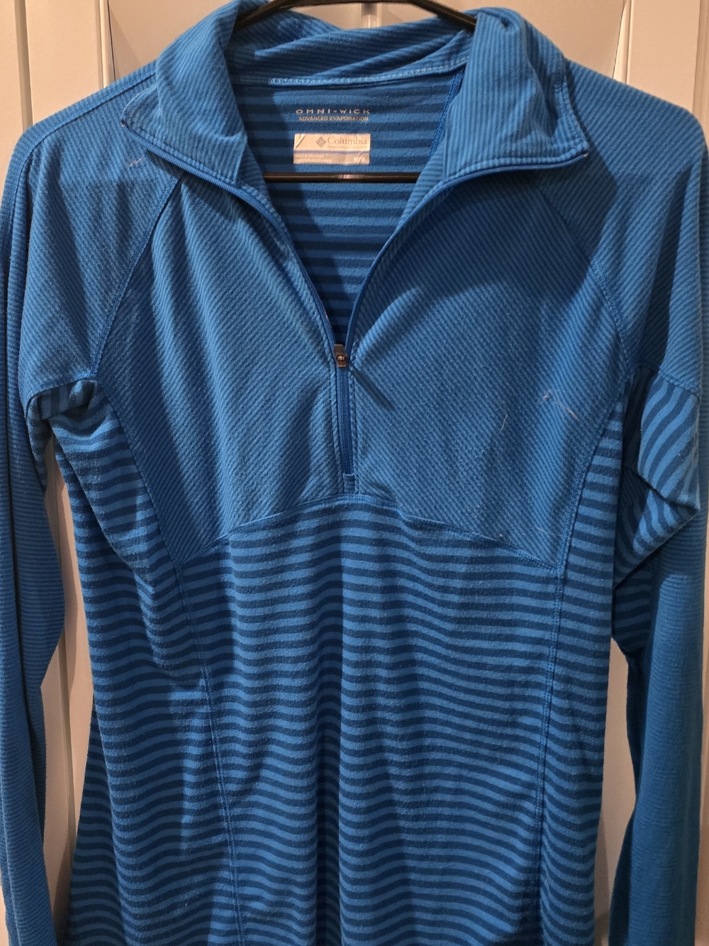 Columbia Navy and Teal Striped Omni-Wick Pullover